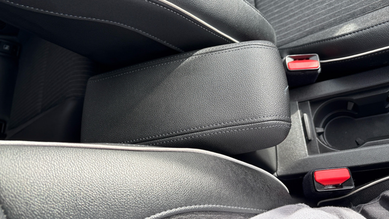 Renault Clio 1.6 E-TECH full hybrid 145 Techno 5dr Auto Hybrid Hatchback